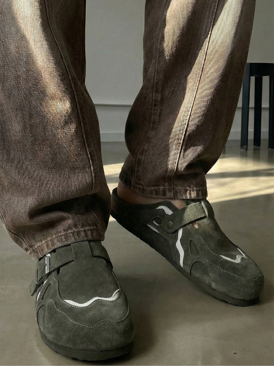 DCRB Wavey Clogs - Grey