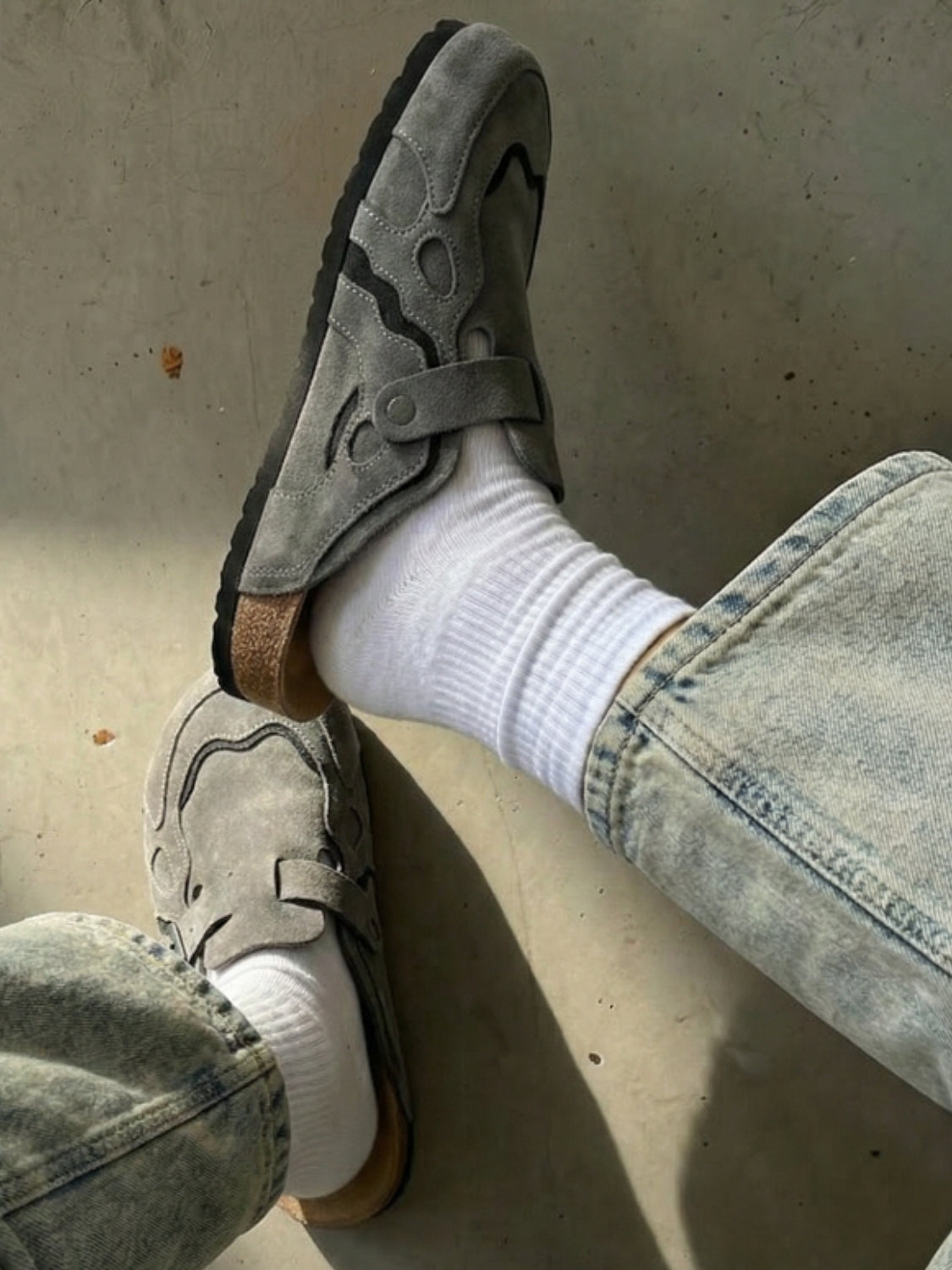 DCRB Wavey Clogs - Grey