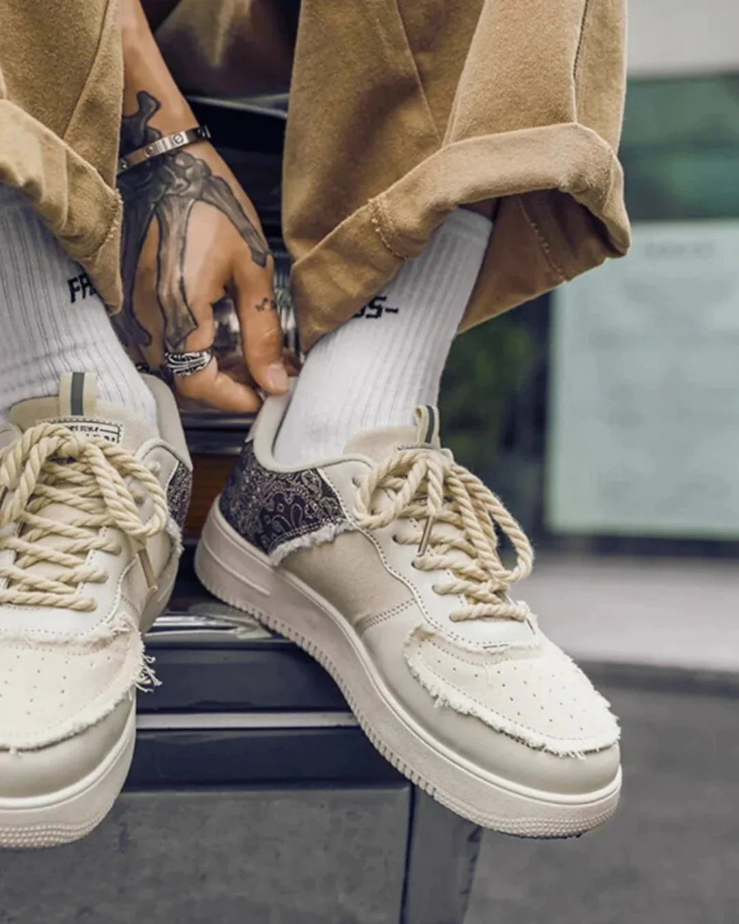 Sneakers '24